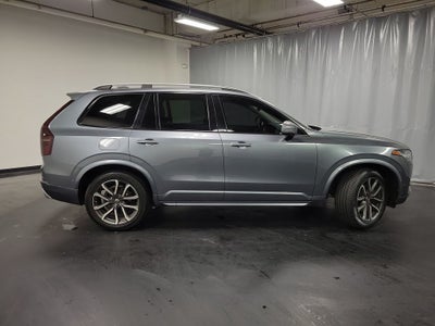 2017 Volvo XC90 T6 Momentum