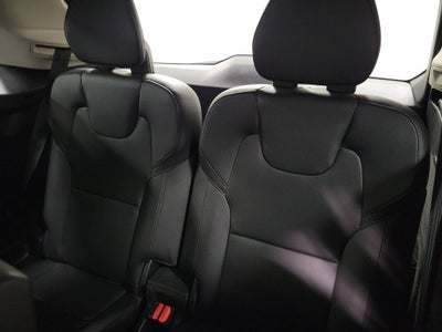 2017 Volvo XC90 T6 Momentum