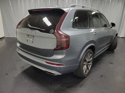 2017 Volvo XC90 T6 Momentum