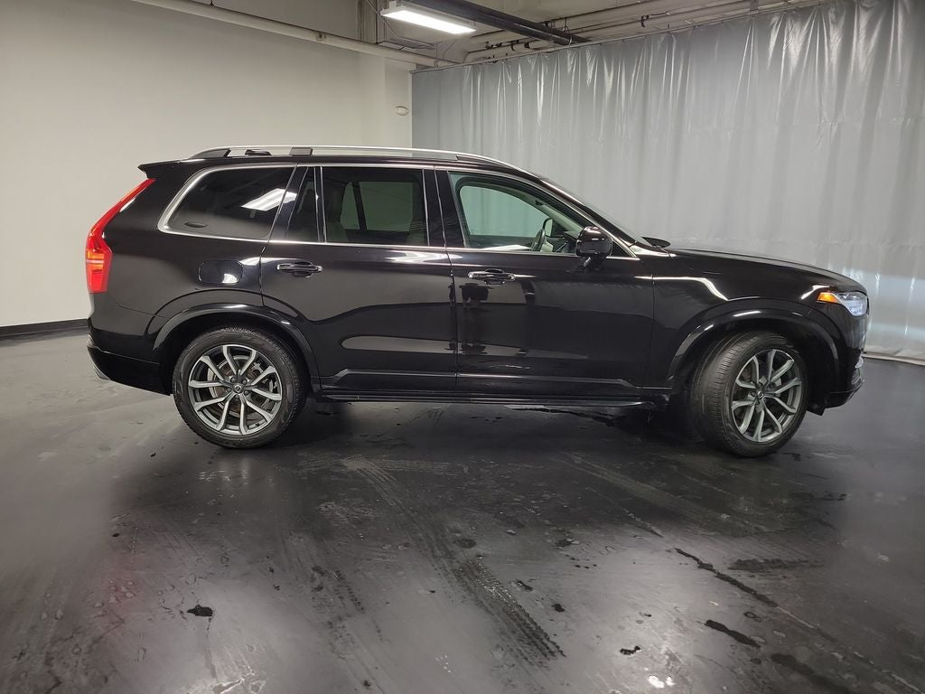 2019 Volvo XC90 T6 Momentum