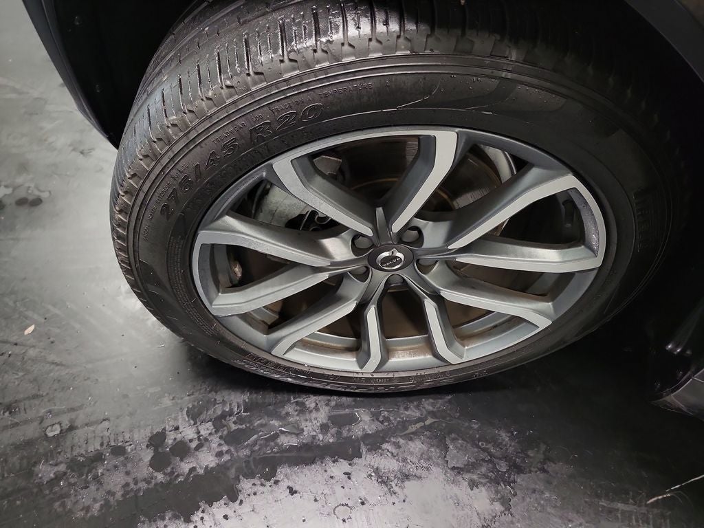 2019 Volvo XC90 T6 Momentum
