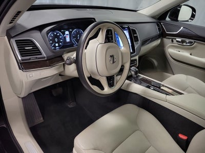 2019 Volvo XC90 T6 Momentum