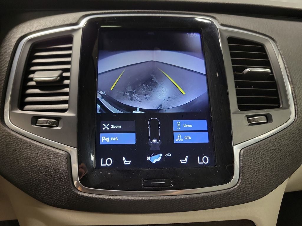 2019 Volvo XC90 T6 Momentum