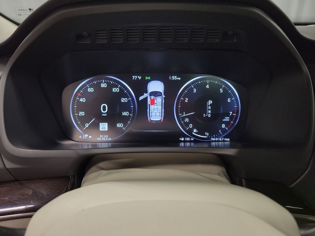 2019 Volvo XC90 T6 Momentum