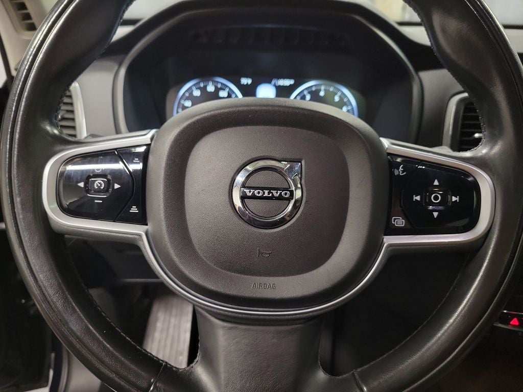 2019 Volvo XC90 T6 Momentum