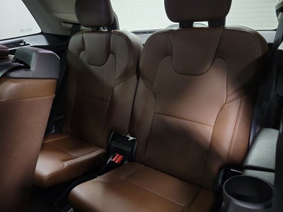 2019 Volvo XC90 T6 Momentum