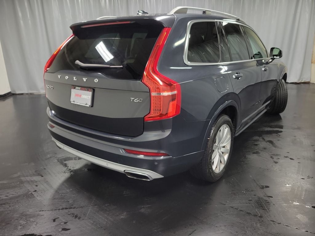 2016 Volvo XC90 T6 Momentum