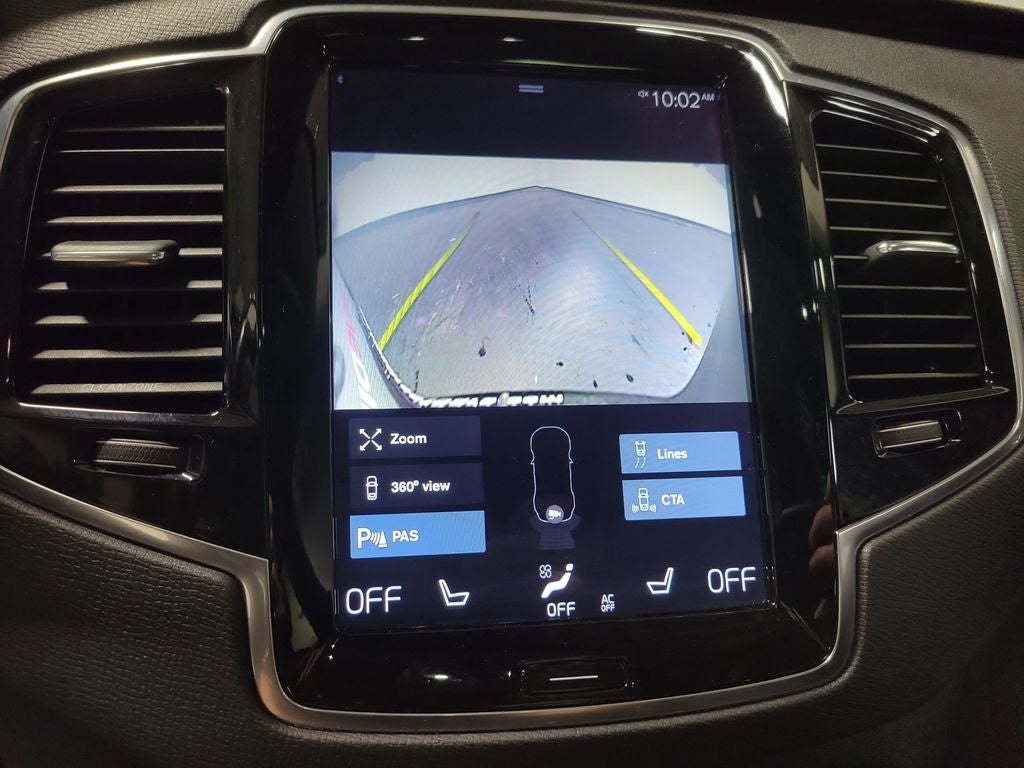 2016 Volvo XC90 T6 Momentum