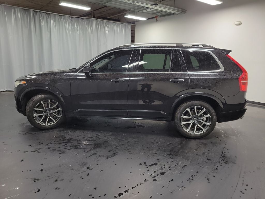 2016 Volvo XC90 T6 Momentum