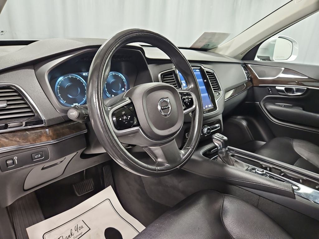 2018 Volvo XC90 T6 Momentum