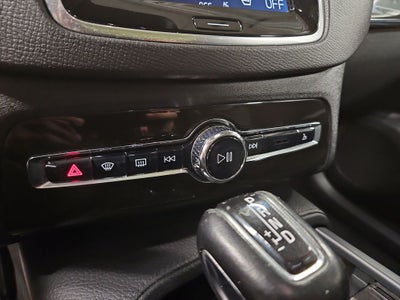 2018 Volvo XC90 T6 Momentum