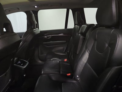 2018 Volvo XC90 T6 Momentum