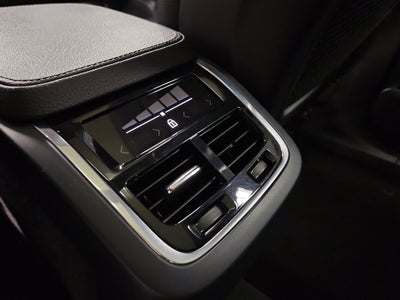 2018 Volvo XC90 T6 Momentum