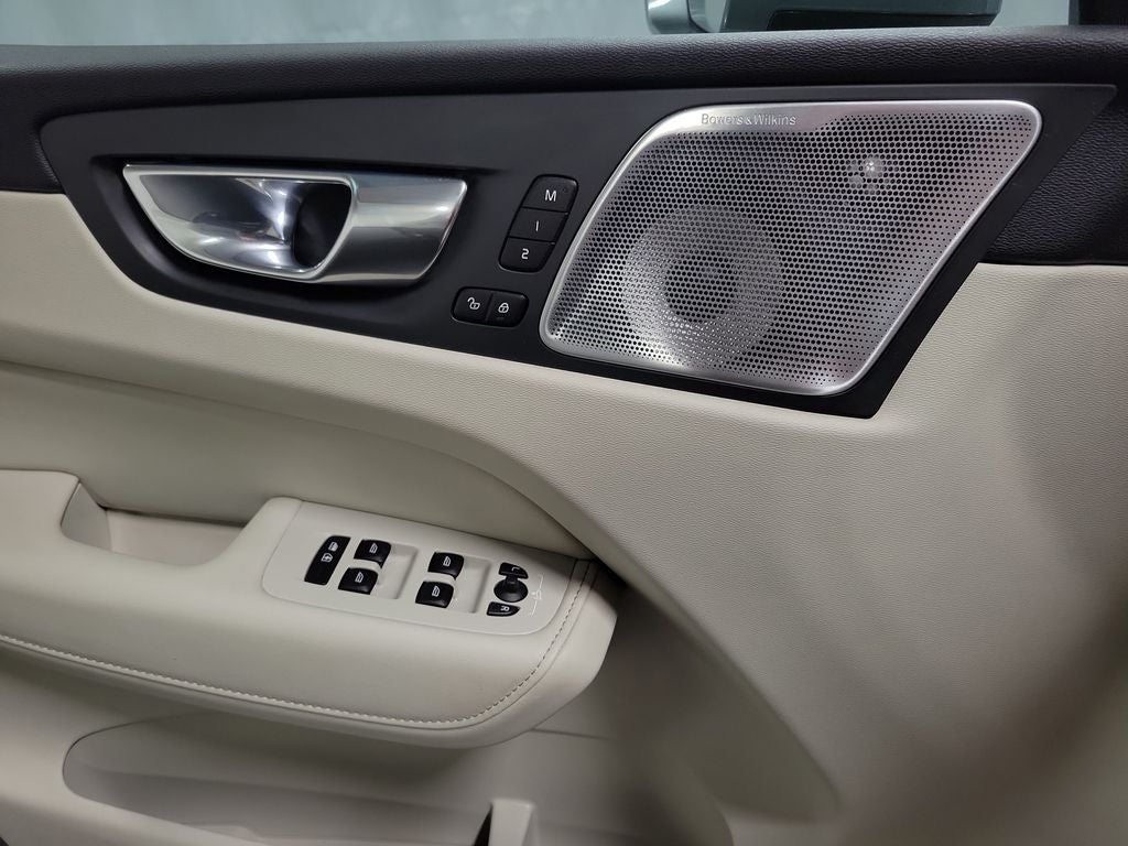 2021 Volvo XC60 T6 Inscription