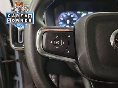 2022 Volvo XC40 Momentum