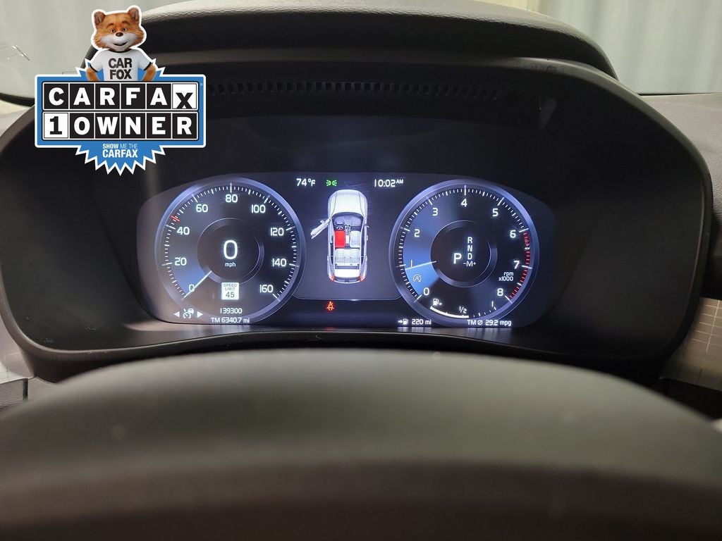 2022 Volvo XC40 Momentum