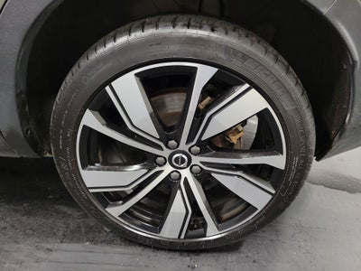 2021 Volvo XC40 Recharge Pure Electric P8