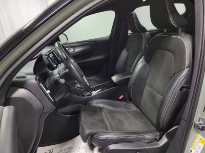2021 Volvo XC40 Recharge Pure Electric P8