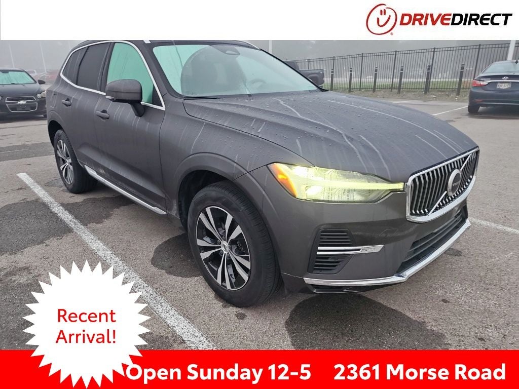 2023 Volvo XC60 Recharge Plug-In Hybrid T8 Core Bright Theme