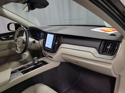 2023 Volvo XC60 B5 Plus Bright Theme