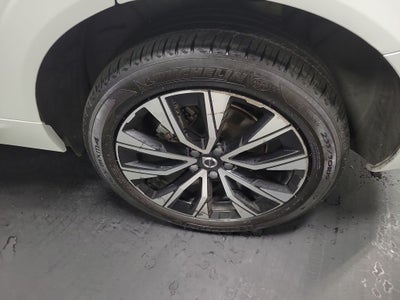 2023 Volvo XC60 B5 Core