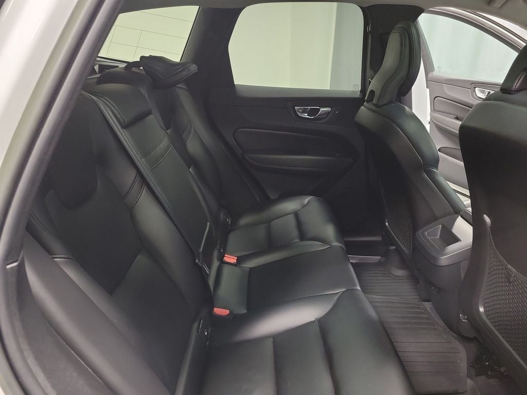 2023 Volvo XC60 B5 Core