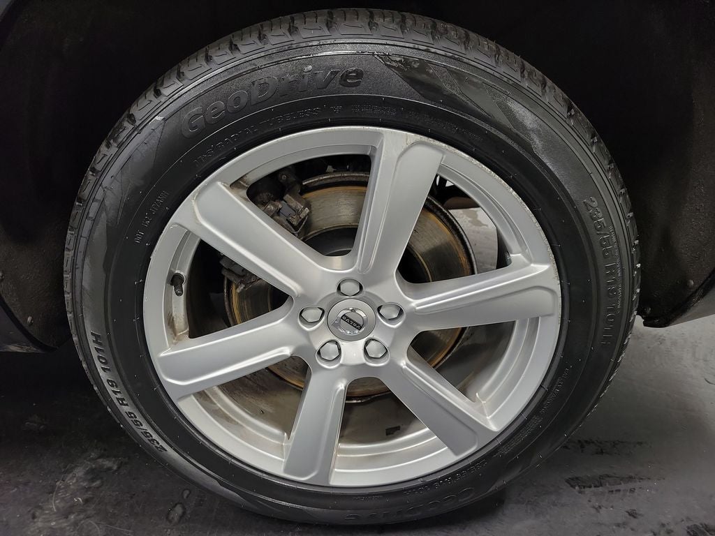 2023 Volvo XC90 B5 Core