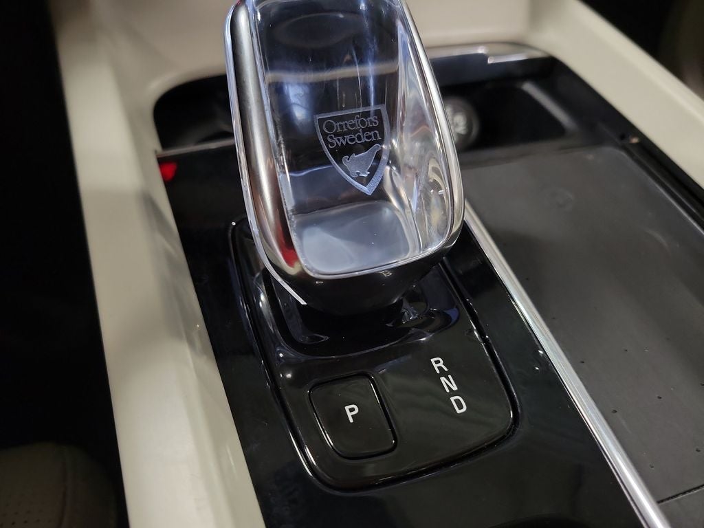 2022 Volvo XC60 B5 Inscription