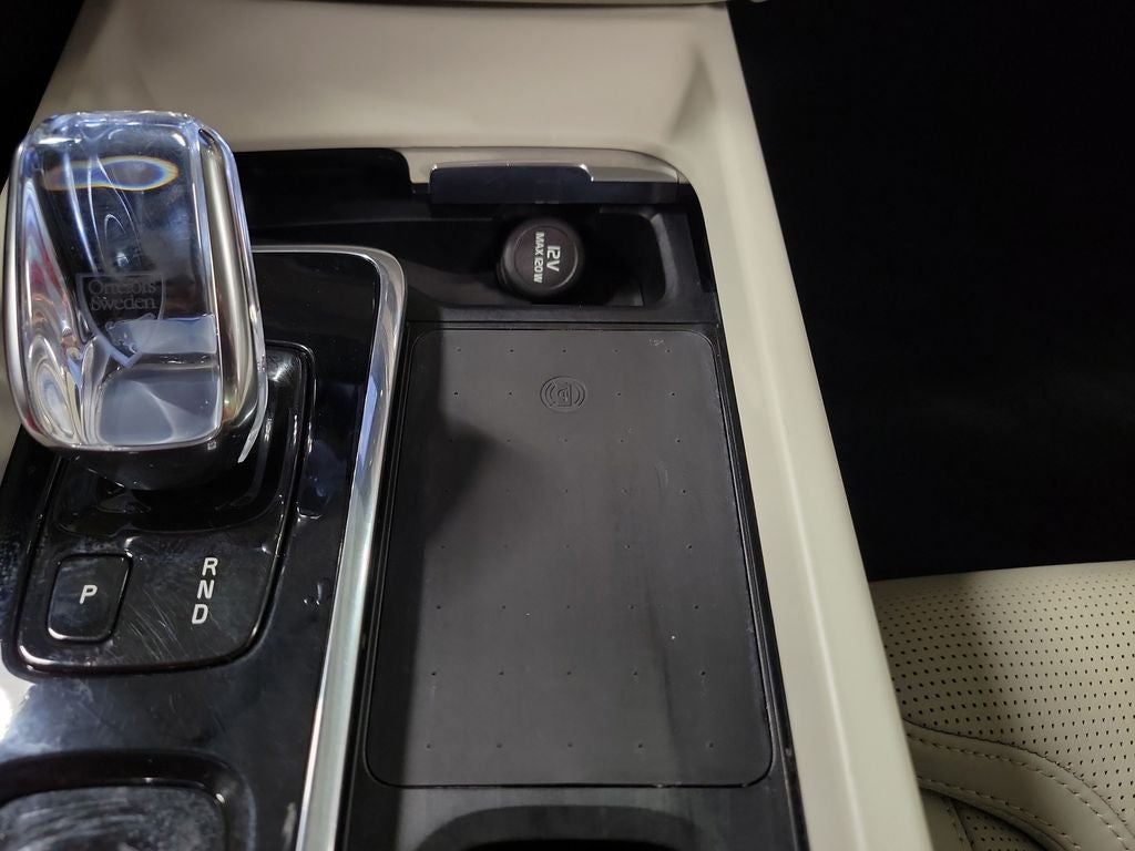 2022 Volvo XC60 B5 Inscription