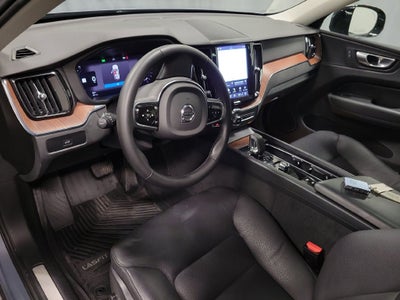 2024 Volvo XC60 B5 Plus Dark Theme