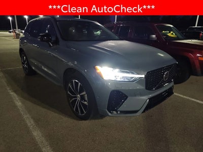 2024 Volvo XC60 B5 Plus Dark Theme