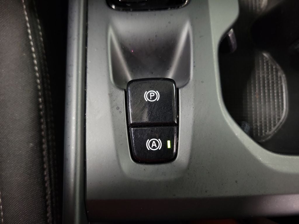 2024 Volvo XC40 B5 Core