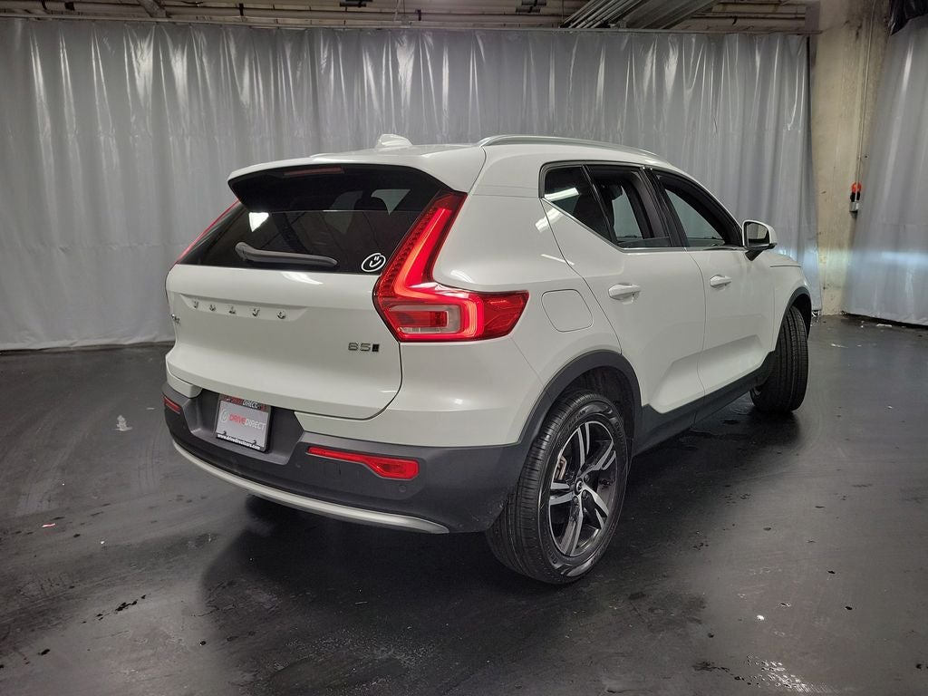 2024 Volvo XC40 B5 Core